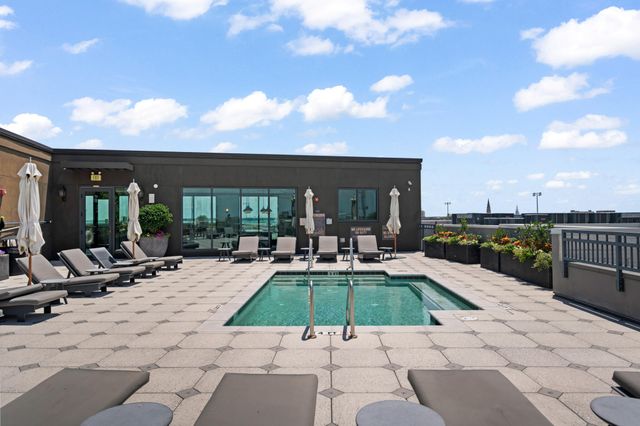 5 Gadsdenboro Street 303, Charleston, SC 29401