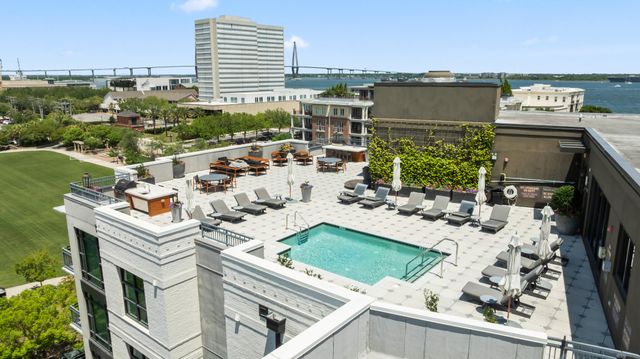 5 Gadsdenboro Street 303, Charleston, SC 29401