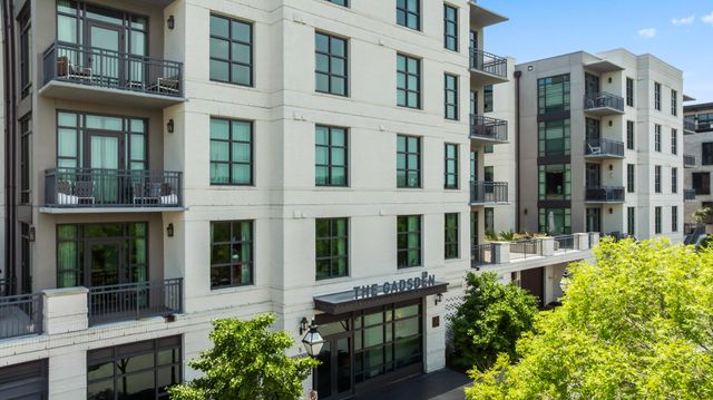 5 Gadsdenboro Street 303, Charleston, SC 29401