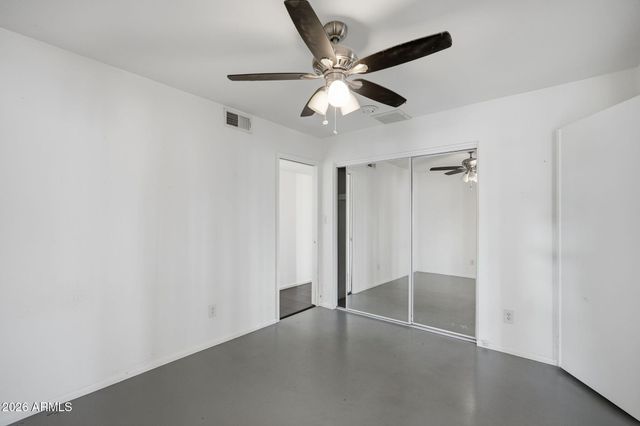 5020 W ROYAL PALM Road, Glendale, AZ 85302