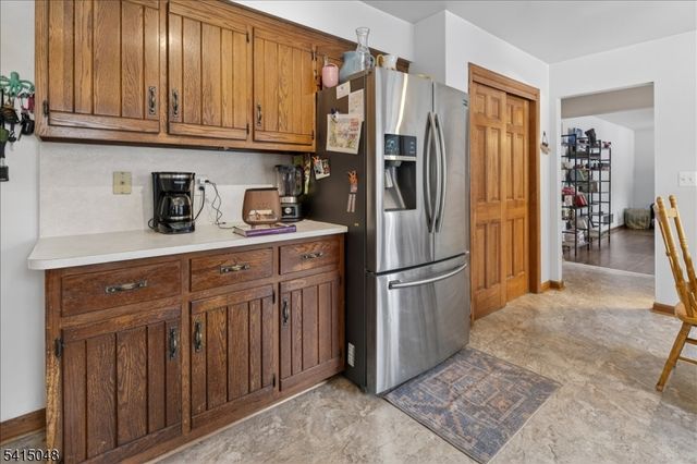 5 Fisher Ct, East Amwell Twp., NJ 08551