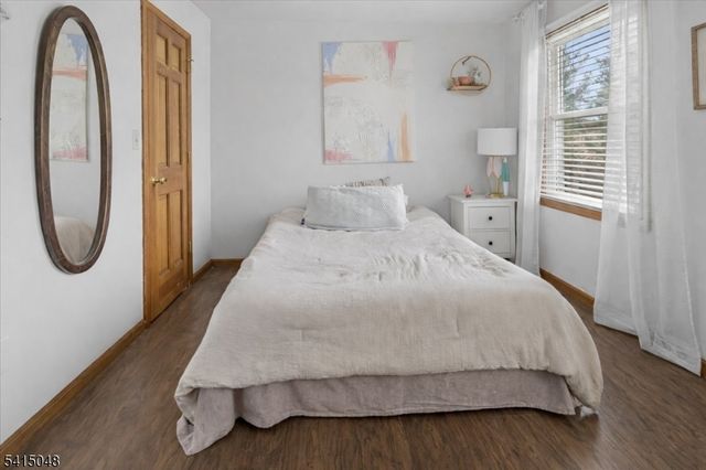 5 Fisher Ct, East Amwell Twp., NJ 08551