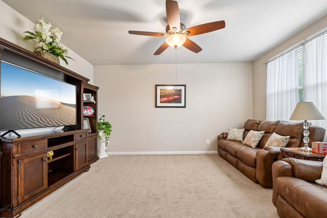 1373 Nevarez, Kyle, TX 78640