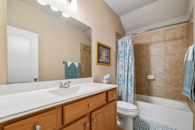 1373 Nevarez, Kyle, TX 78640