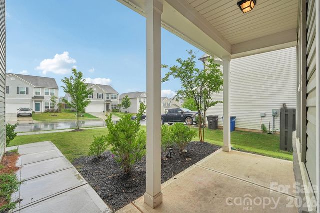 120 Mooring Drive, Statesville, NC 28677