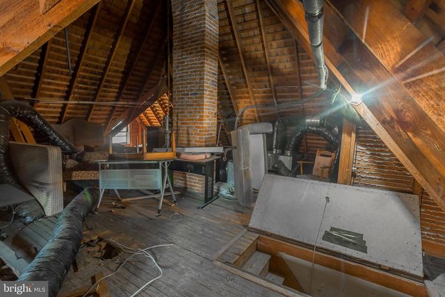 106 DELAWARE AVE, Bridgeville, DE 19933