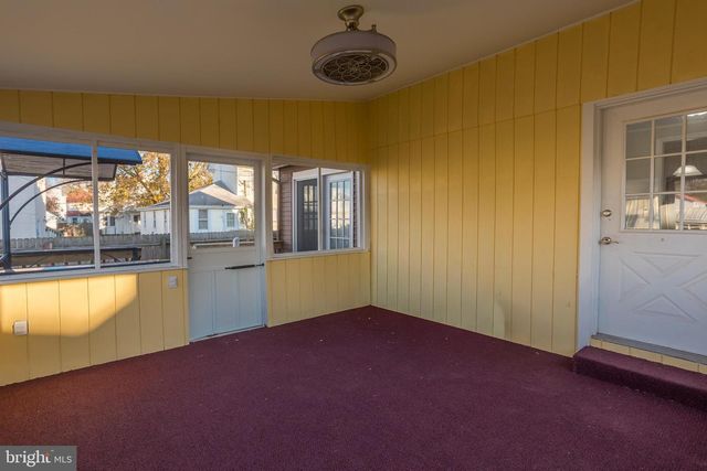 106 DELAWARE AVE, Bridgeville, DE 19933