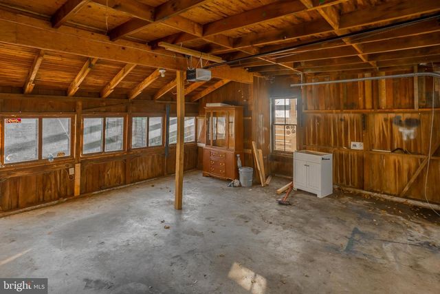 106 DELAWARE AVE, Bridgeville, DE 19933