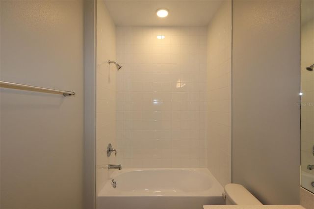 1362 MOUNT ROYAL DRIVE, St Cloud, FL 34771
