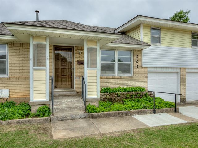 220 W Glenhaven Drive, Midwest City, OK 73110