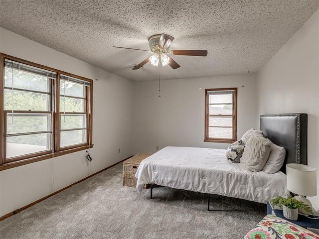 220 W Glenhaven Drive, Midwest City, OK 73110