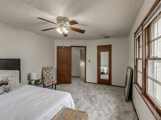 220 W Glenhaven Drive, Midwest City, OK 73110