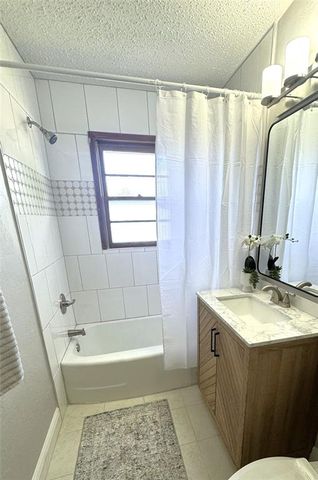 220 W Glenhaven Drive, Midwest City, OK 73110