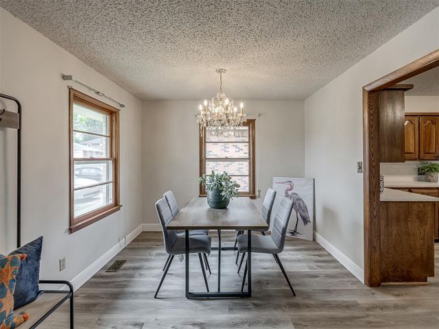 220 W Glenhaven Drive, Midwest City, OK 73110