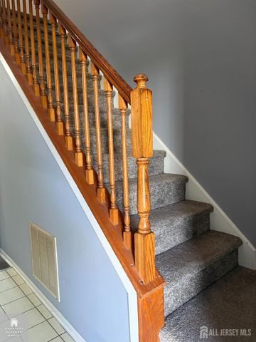 208 Hidden Woods Court, Piscataway, NJ 08854