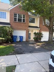 208 Hidden Woods Court, Piscataway, NJ 08854