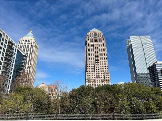 1075 Peachtree Walk NE A519, Atlanta, GA 30309