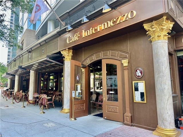 1075 Peachtree Walk NE A519, Atlanta, GA 30309