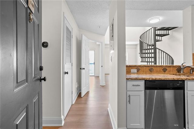 1075 Peachtree Walk NE A519, Atlanta, GA 30309