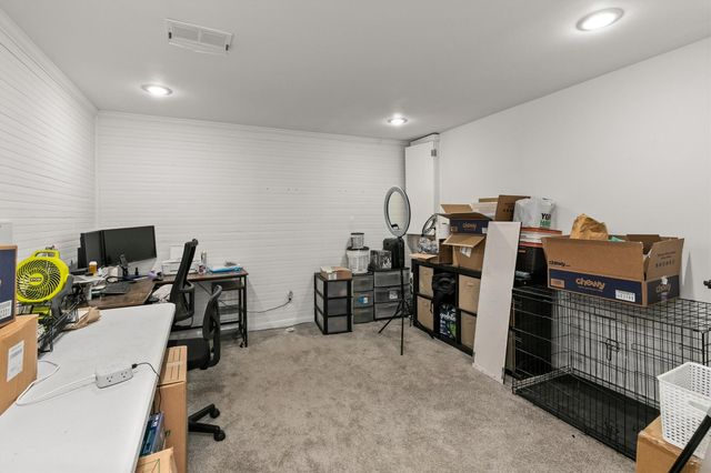 238 Holiday Circle 46, West Des Moines, IA 50265