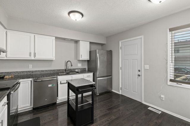 238 Holiday Circle 46, West Des Moines, IA 50265