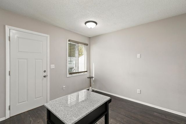 238 Holiday Circle 46, West Des Moines, IA 50265