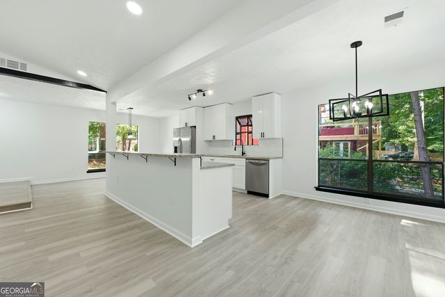6350 Beethoven Circle, Riverdale, GA 30296