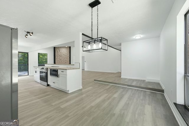 6350 Beethoven Circle, Riverdale, GA 30296