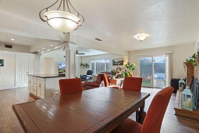 8814 Mohawk Way, Fair Oaks, CA 95628