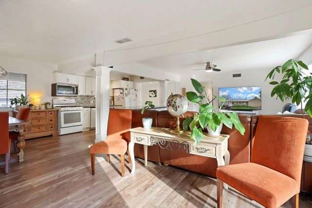 8814 Mohawk Way, Fair Oaks, CA 95628