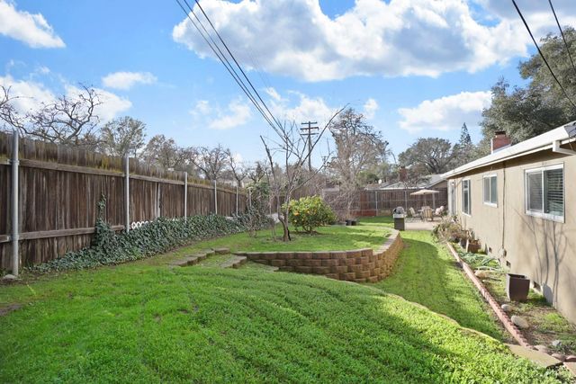 8814 Mohawk Way, Fair Oaks, CA 95628