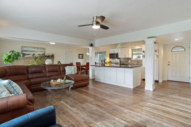 8814 Mohawk Way, Fair Oaks, CA 95628