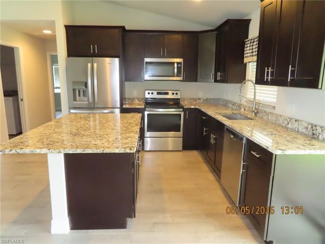 3024 NW 6th PL, Cape Coral, FL 33993