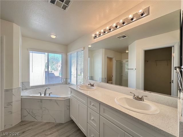 9200 Freedom Heights Avenue, Las Vegas, NV 89149