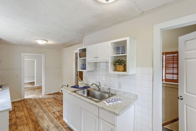 2922 Sheridan Avenue N, Minneapolis, MN 55411