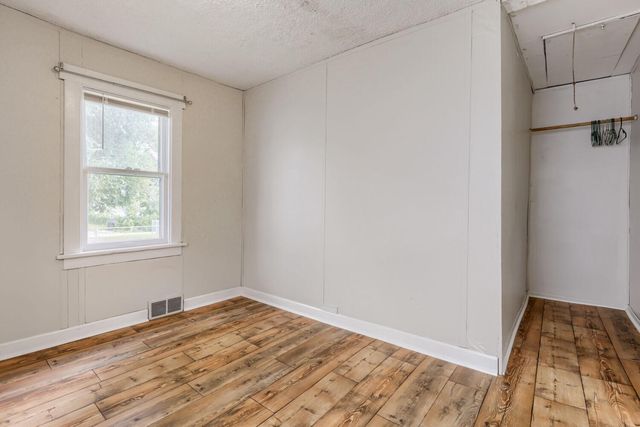2922 Sheridan Avenue N, Minneapolis, MN 55411