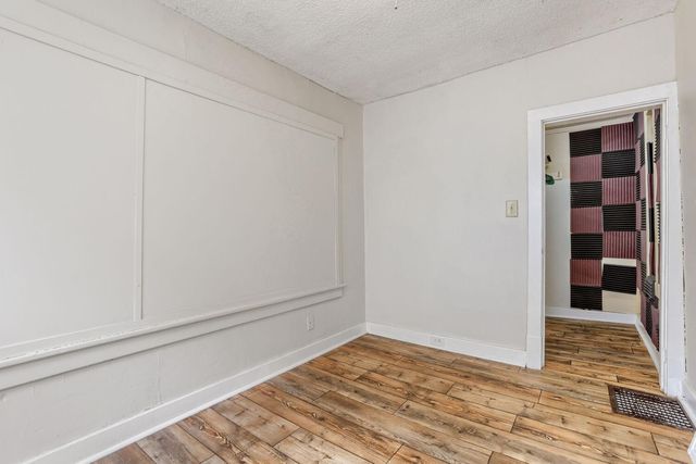 2922 Sheridan Avenue N, Minneapolis, MN 55411