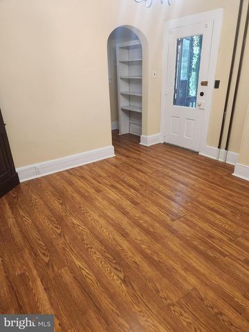322.5 MAPLE AVE N, Martinsburg, WV 25401