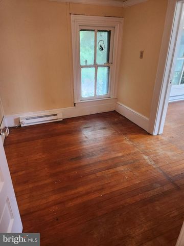 322.5 MAPLE AVE N, Martinsburg, WV 25401