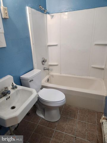 322.5 MAPLE AVE N, Martinsburg, WV 25401