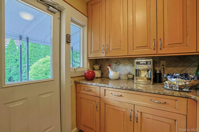 72 Brookfield Road, Mount Vernon, NY 10552