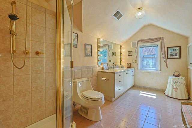 72 Brookfield Road, Mount Vernon, NY 10552