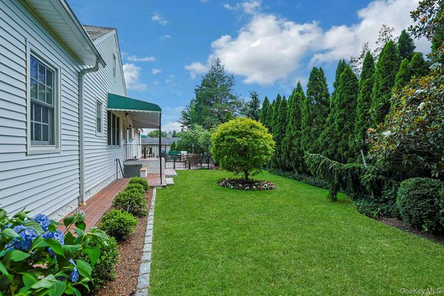 72 Brookfield Road, Mount Vernon, NY 10552