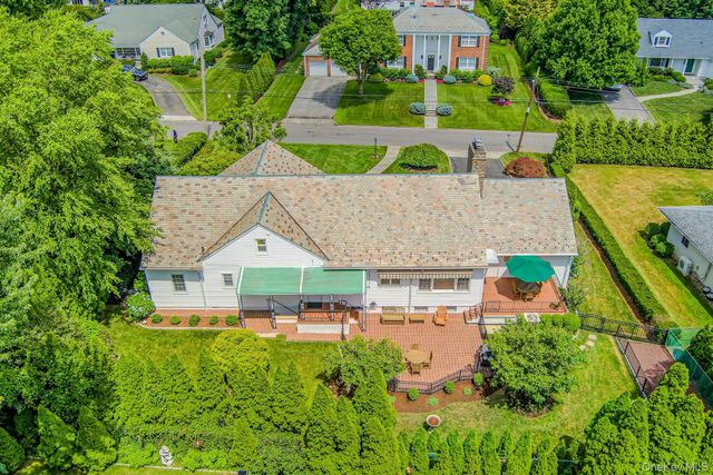 72 Brookfield Road, Mount Vernon, NY 10552