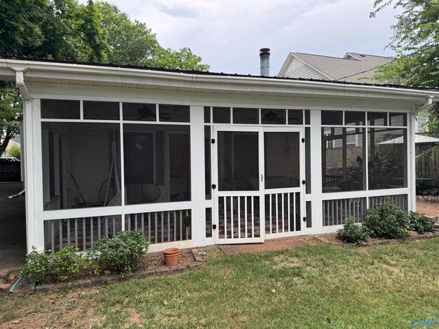2602 Poincianna Street, Huntsville, AL 35801
