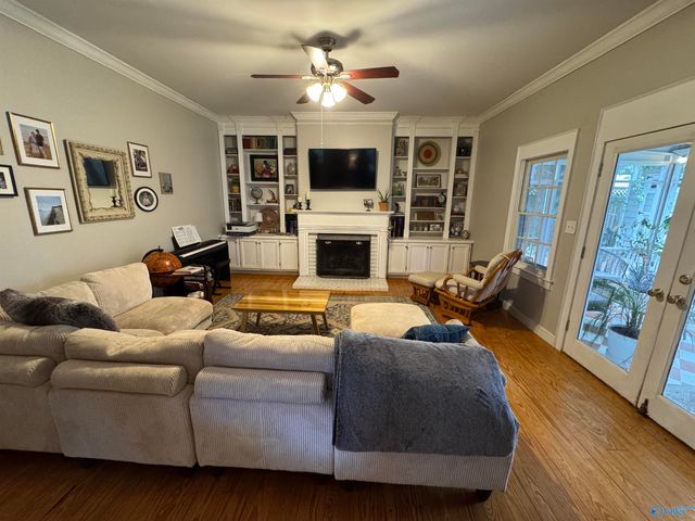 2602 Poincianna Street, Huntsville, AL 35801