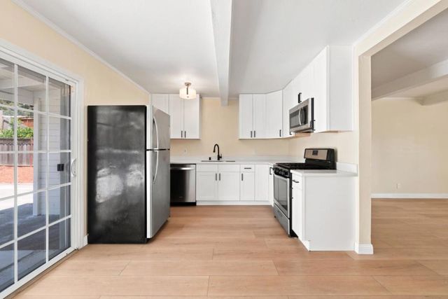 380 Montalvin Drive, San Pablo, CA 94806