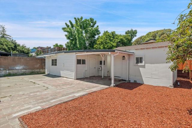 380 Montalvin Drive, San Pablo, CA 94806