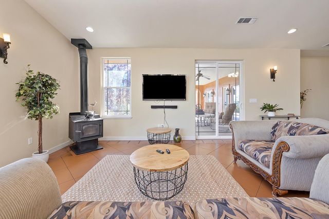 6801 Sagittarius Rd, Placerville, CA 95667