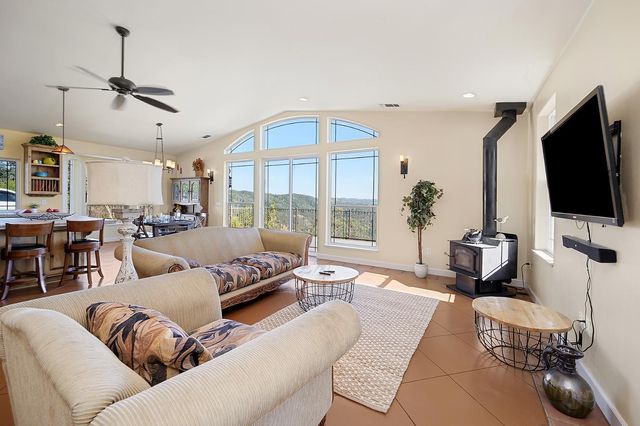 6801 Sagittarius Rd, Placerville, CA 95667